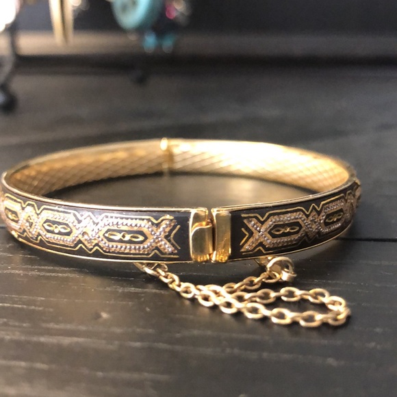 Bohemian graphic style print Gold bracelet - Picture 5 of 6